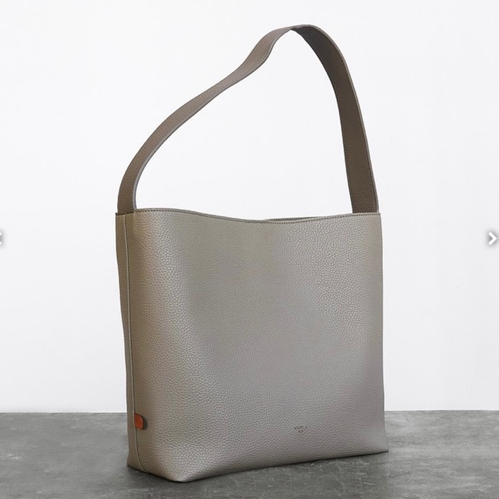JANE SHOULDER BAG [SIGNET] - LIGHT MUD GRAY